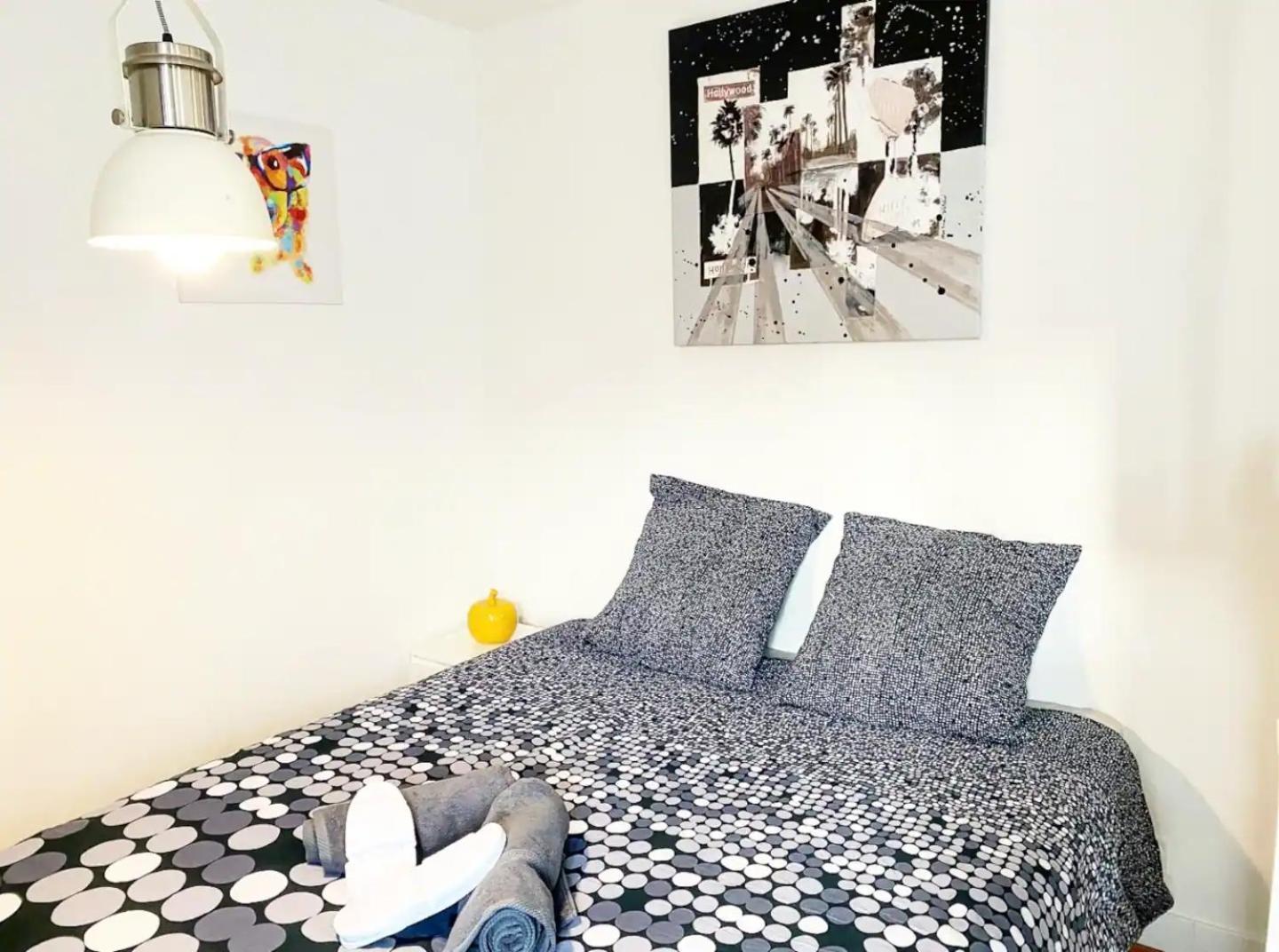Cosy - 200m De Paris Appartement *